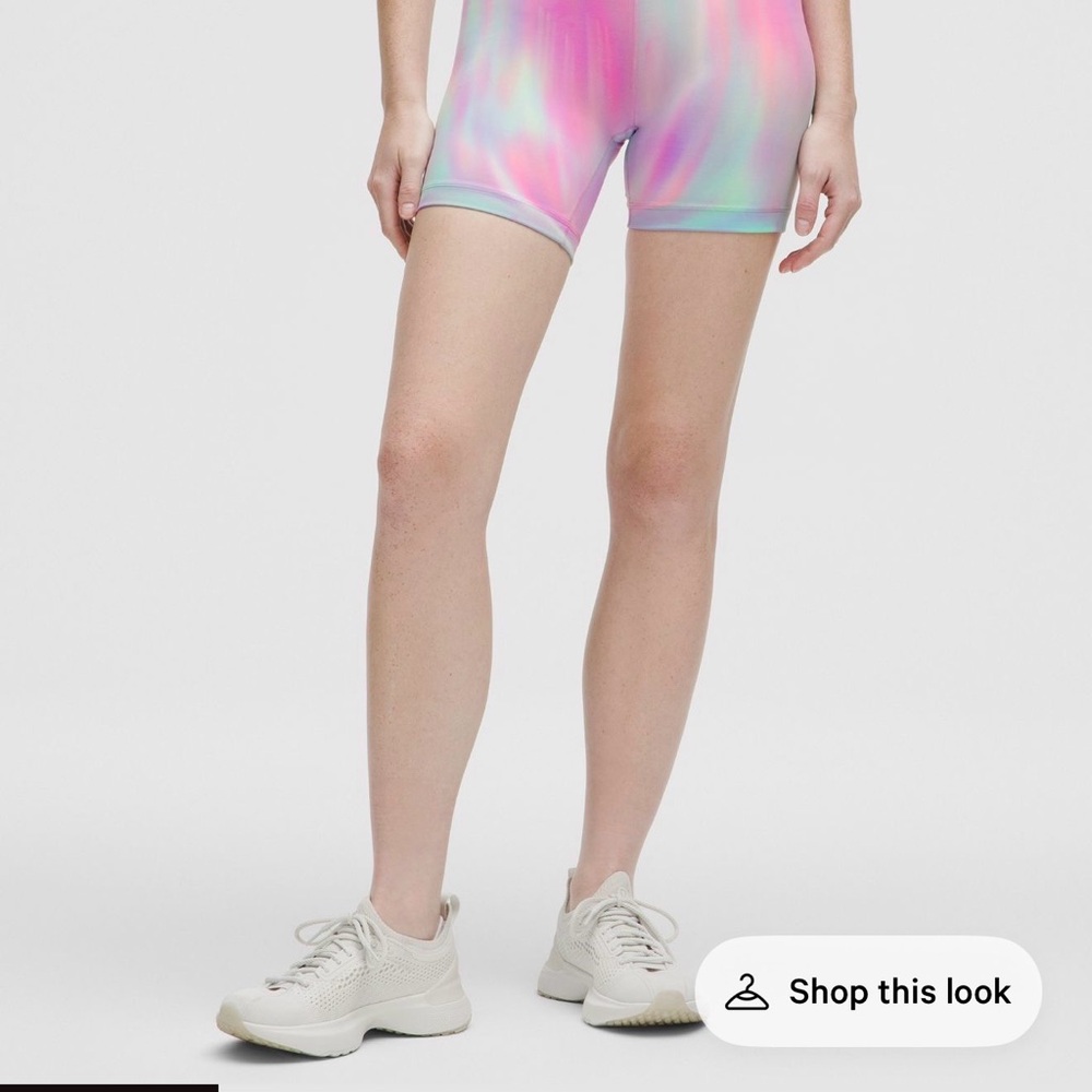psychedelic wash multi Women's Tie-Dye Shorts